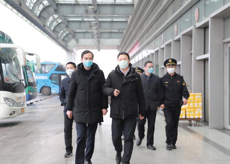 局領導至常州汽車站開展節(jié)前一線服務窗口走訪和安全、防疫督查